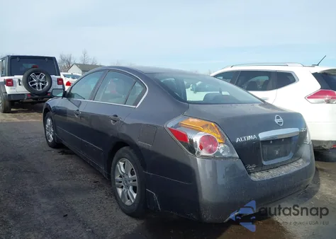 2010 Nissan Altima 2.5 S z USA, uszkodzony, nr VIN 1N4AL2AP7AN444652
